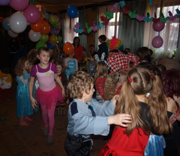 Dětský maškarní karneval 31.01.2016