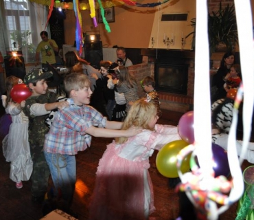 Dětský maškarní karneval 17.2.2013