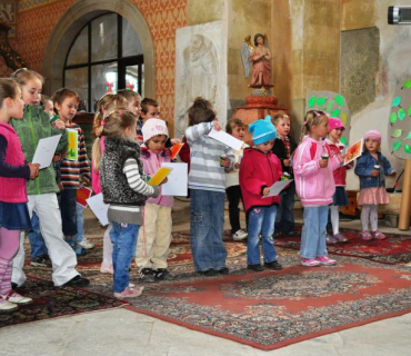 Besídka a vyhodnocení soutěže MOJE MAMINKA 15.5.2012