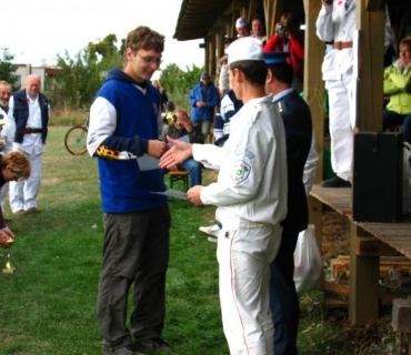 Hasičské ,,sranda,, závody na hřišti u vagonu 20. 9. 2008