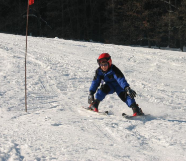 Sjezdové lyžování v Mezihoří 18. 2. 2006