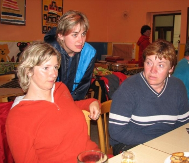 Italové v Chodovicích- společné grilování za školou 20. 5. 2006