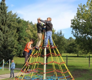 Rekonstrukce hřiště za školou 8.7.2017